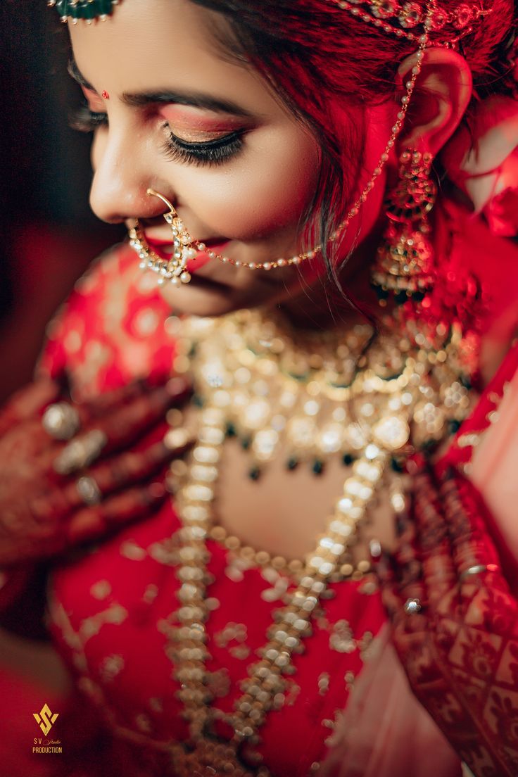 Bridal makeup royal red and gold
